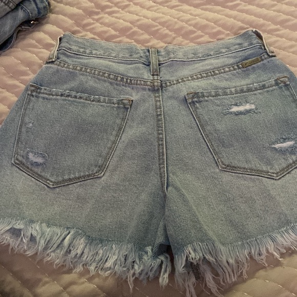 Blue Jean shorts - Picture 2 of 2
